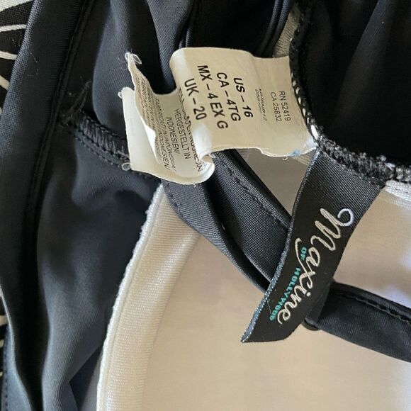 Black & White Flattering Fit Plus Size Swimsuit - Size 16 - Picture 8 of 8